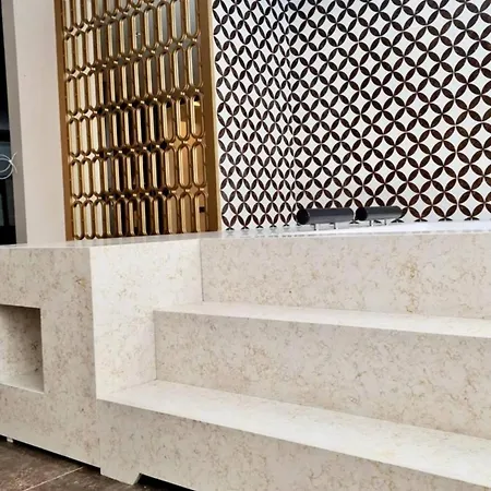 公寓 Stunning Luxury With Pool And Security 阿拉尼亚