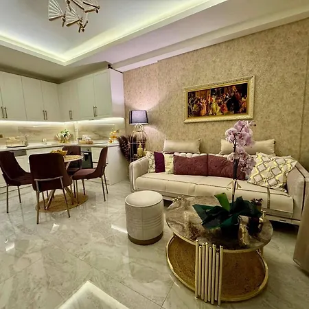 Stunning Luxury With Pool And Security 阿拉尼亚